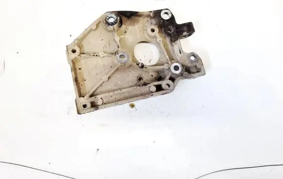 Citroen C3 Engine mounting bracket 9646719580