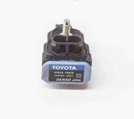Toyota C-HR I Airbag deployment crash/impact sensor 4689000051 8983AF4010
