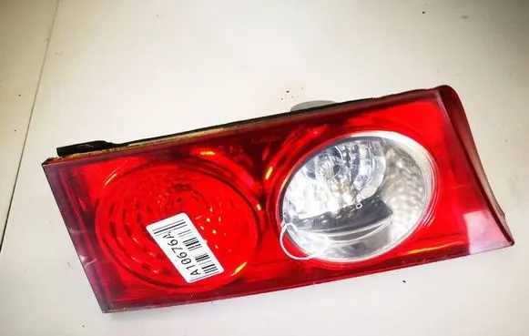 Tailgate rear/tail lights