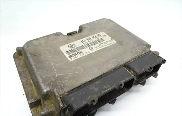 Volkswagen New Beetle Engine control unit/module 06A906018HD 0261207056