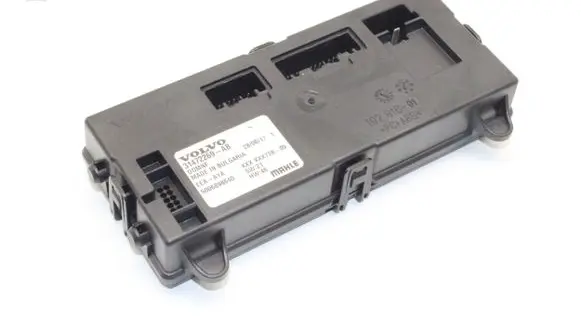 Volvo S90, V90 Climate control unit 31472269