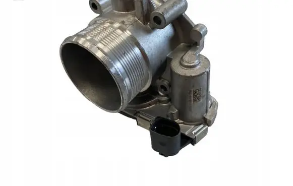 Volkswagen Golf VIII Throttle body valve 06Q133062B