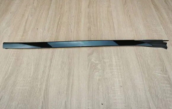BMW X5 G05 Windshield trim 7463527