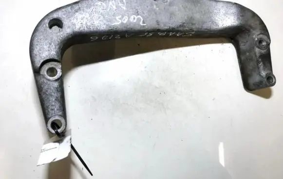 Saab 9-5 Engine mounting bracket 5235528