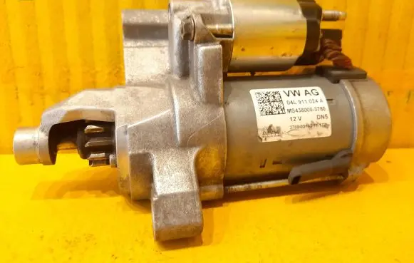 Audi A4 S4 B9 8W Starter motor 04L911024A