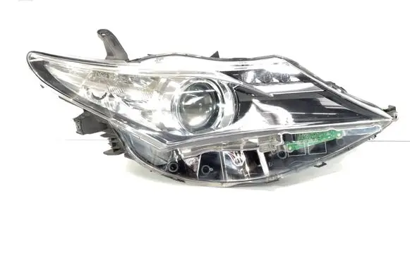 Toyota Auris E180 Headlight/headlamp 8111002E21