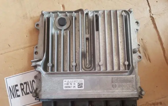 BMW 5 G30 G31 Engine control unit/module ECU 8689762