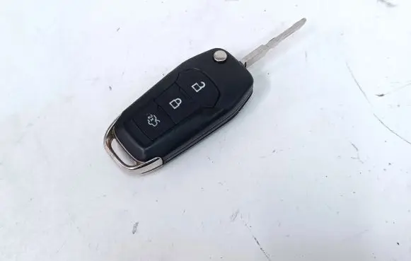Ford Mondeo MK V Ignition key/card DS7T15K601BE