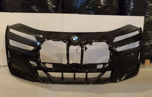 BMW 7 G70 Front bumper 5A52CF4 5A707E1 5A1A269