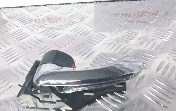 Toyota RAV 4 (XA30) Front door interior handle