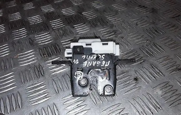 Renault Scenic RX Tailgate/trunk/boot lock/catch/latch 8200076240