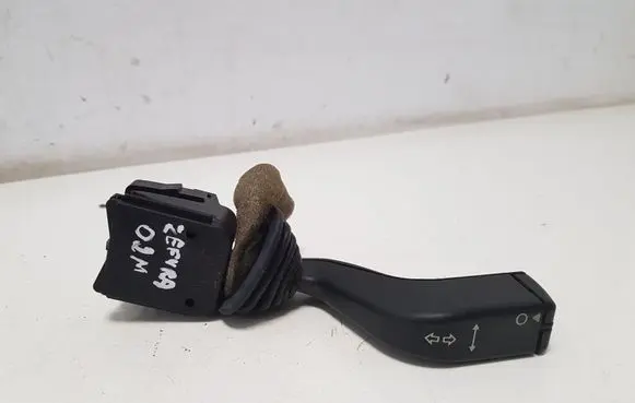 Opel Zafira A Indicator stalk 90560990 90560991 1ZZ63700