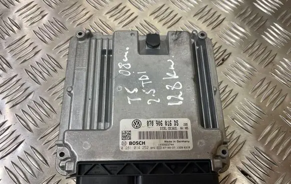 Volkswagen Transporter - Caravelle T5 Engine control unit/module 070906016DS