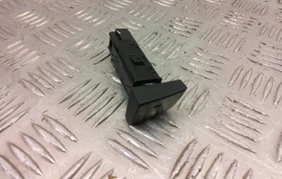 Chevrolet Captiva Seat heating switch 202005304