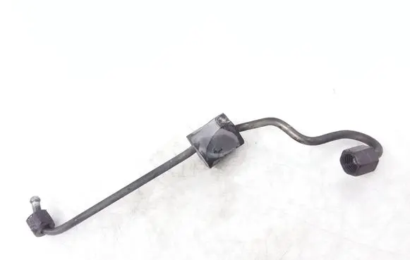BMW X5 E53 Fuel injector supply line/pipe 