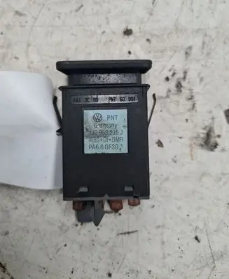 Volkswagen Golf IV Hazard light switch 1J0953235J