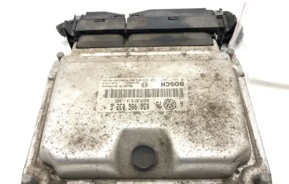 Volkswagen Golf IV Engine control unit/module ECU 036906032G