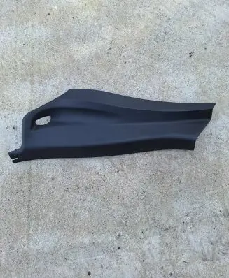 BMW X1 F48 F49 (C) pillar trim 51437392879 7392879
