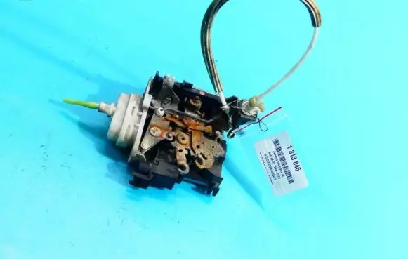 Audi A8 S8 D2 4D Front door lock 8D1837016F IMPRK1313846