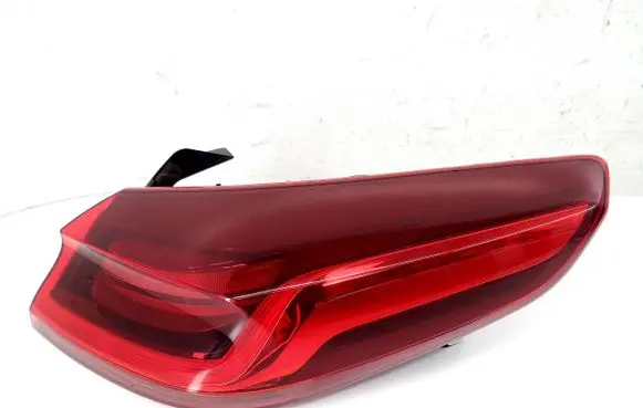 KIA Xceed Rear/tail lights 92402J7350