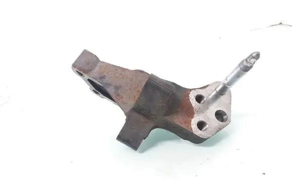 Toyota RAV 4 (XA30) Engine mounting bracket 1231526020
