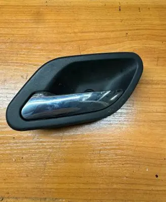 BMW 5 E39 Front door interior handle 7032925
