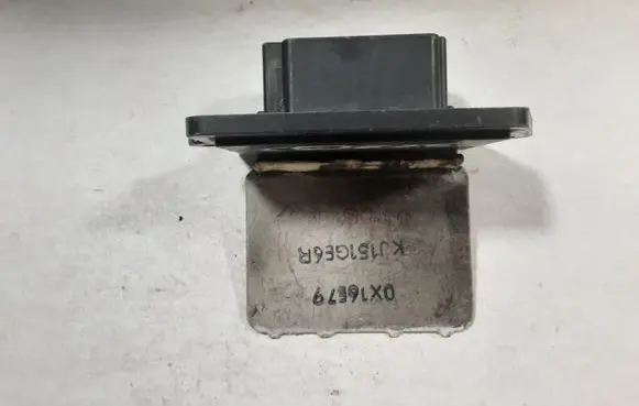 Mazda 323 Heater blower motor/fan resistor HM636040B