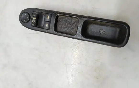 Peugeot 307 Electric window control switch 53269706 53269702