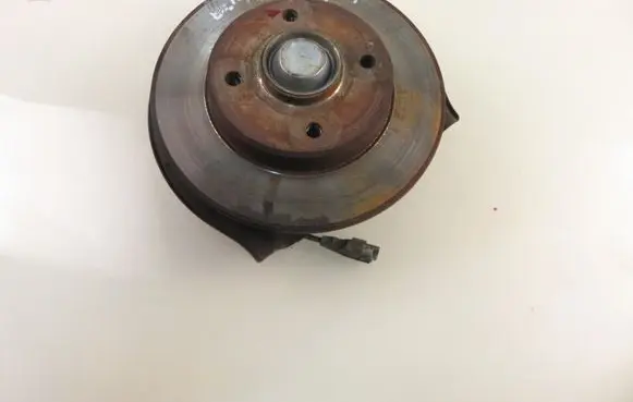 Citroen C4 I Stub axle 