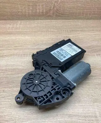 Audi A8 S8 D3 4E Front door window regulator motor 4E1959802B 4E1910802B 12B