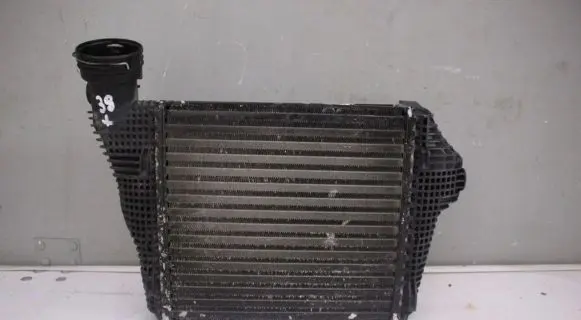 Porsche Macan (95B) Intercooler radiator 95B145804A