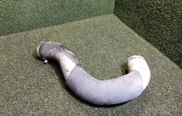 Ford Tourneo Custom Engine coolant pipe/hose