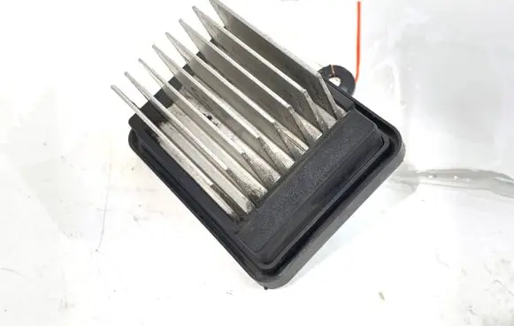 Heater blower motor/fan resistor