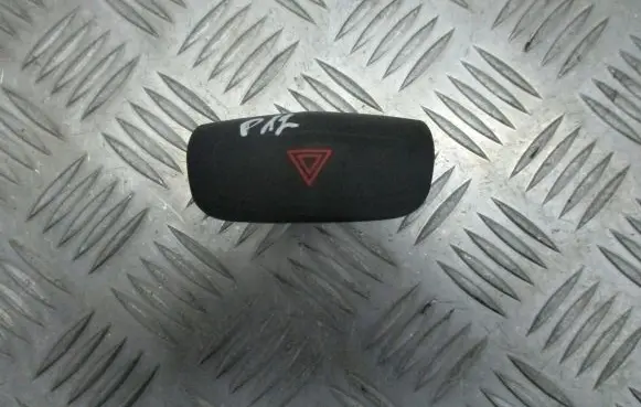 Nissan Primera Hazard warning light relay 