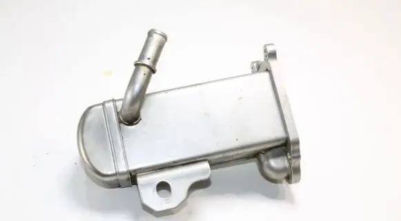 Ford Kuga II EGR valve cooler V29004027