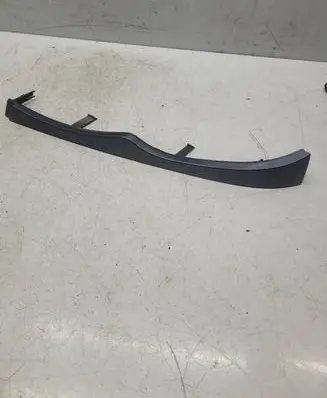 BMW 3 E46 Under headlight/headlamp trim 11460913