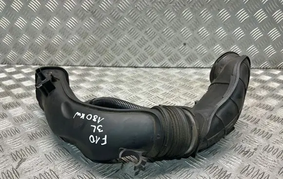 BMW 5 F10 F11 Turbo air intake inlet pipe/hose 7810770 7807493