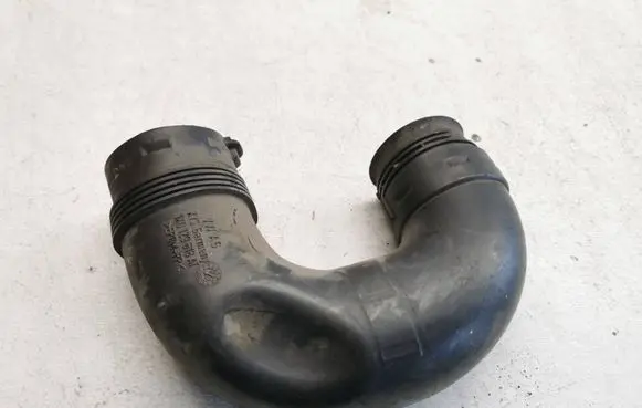 Audi A3 S3 8P Air intake hose/pipe 1K0129618AT