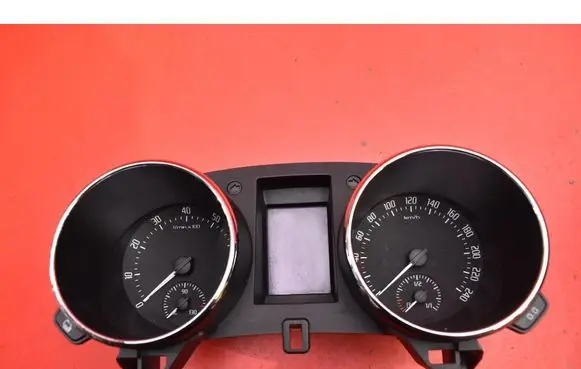 Skoda Yeti (5L) Speedometer (instrument cluster) 5L0920840L