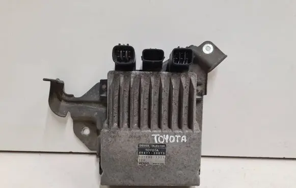 Toyota Avensis T250 Fuel injection control unit/module 8987120070 1310001371
