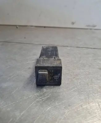 Saab 9000 CS Seat heating switch 9518820 SWF501317