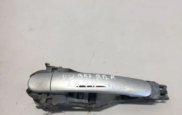 Volkswagen PASSAT B5.5 Front door exterior handle 3B0837885