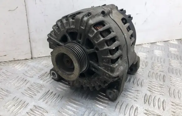 BMW 5 E60 E61 Generator/alternator 7802261 2543461C