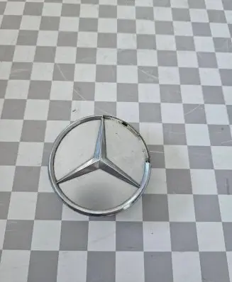 Mercedes-Benz Vito Viano W638 Original wheel cap 2204000125