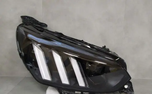 Peugeot 208 Headlight/headlamp 9850177480