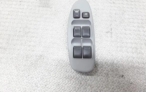 Nissan Almera Tino Electric window control switch 80961BU710