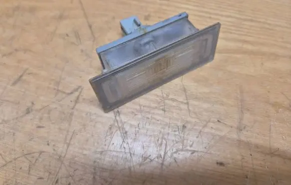 Hyundai Sonata Number plate light 925013K0
