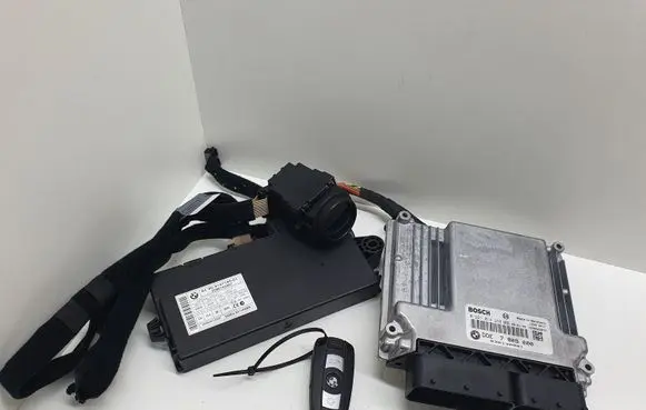 Engine ECU kit and lock set
