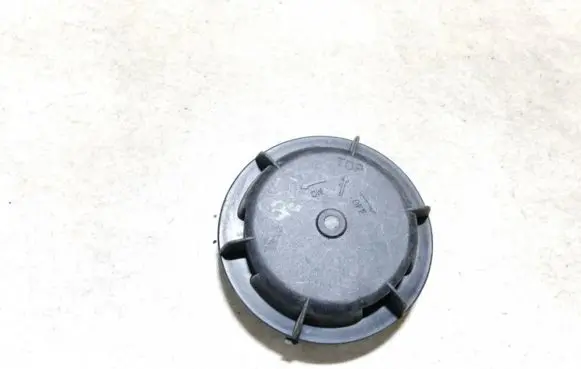 Renault Kangoo I Headlight/headlamp dust cover 305511135