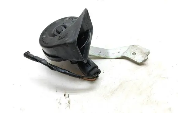 Mercedes-Benz B W246 W242 Horn signal A0525453826 20120329 805198